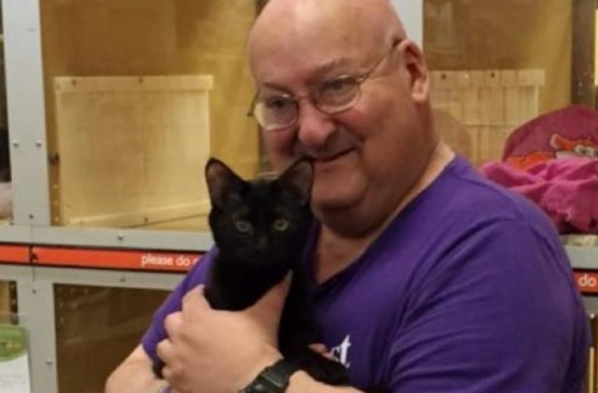  A man adopted a cat from the shelter and three days later the cat saved his life!