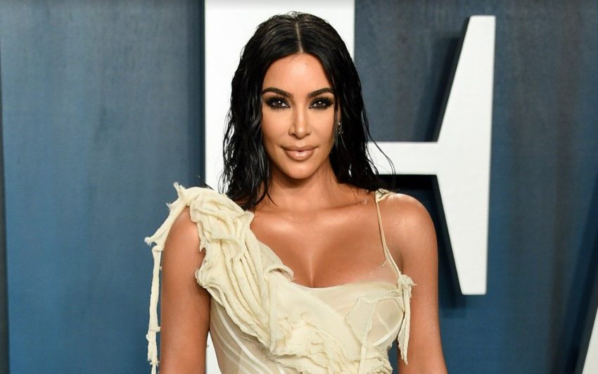  Kim Kardashian shared archive photos from 20 years ago before plastic surgeries