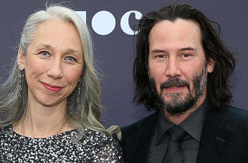  Keanu Reeves And His Girlfriend Finally Made An Appearance To The Public