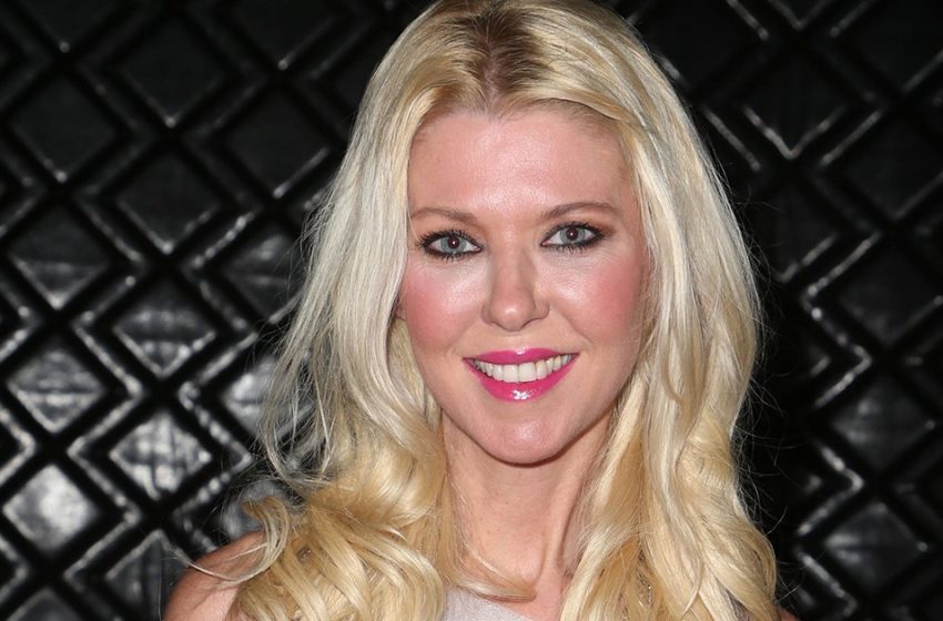  Tara Reid Put On A Dress That Revealed All The Flaws