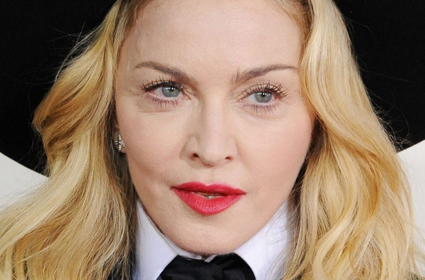  63-year-old Madonna was criticized on the Web for a candid image that does not suit her age!