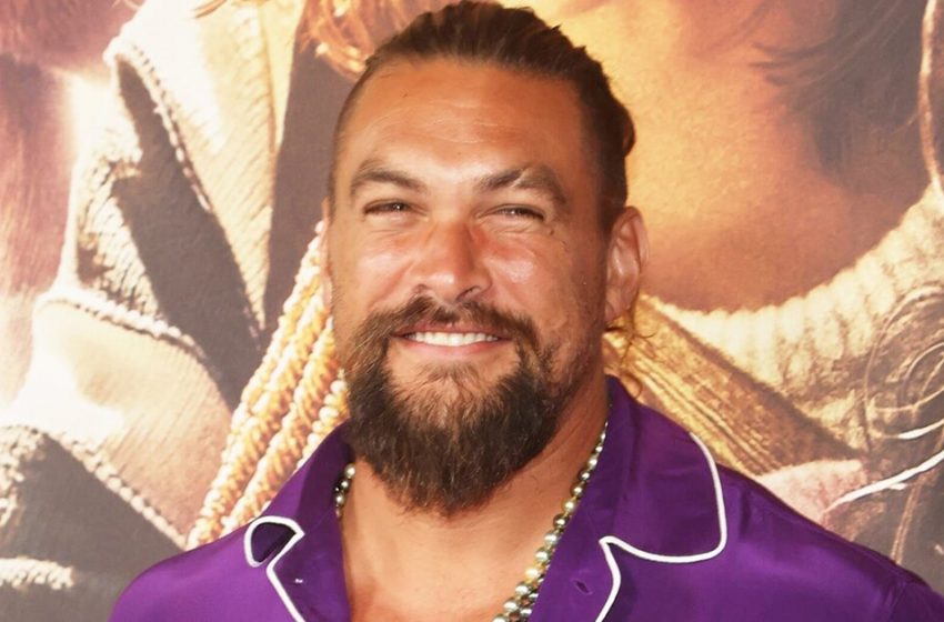  Jason Momoa undressed on a TV show, delighting fans with his fit body!