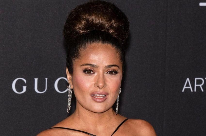  Salma Hayek with a risky neckline appeared on the red carpet! Look at the candid photos of the actress!