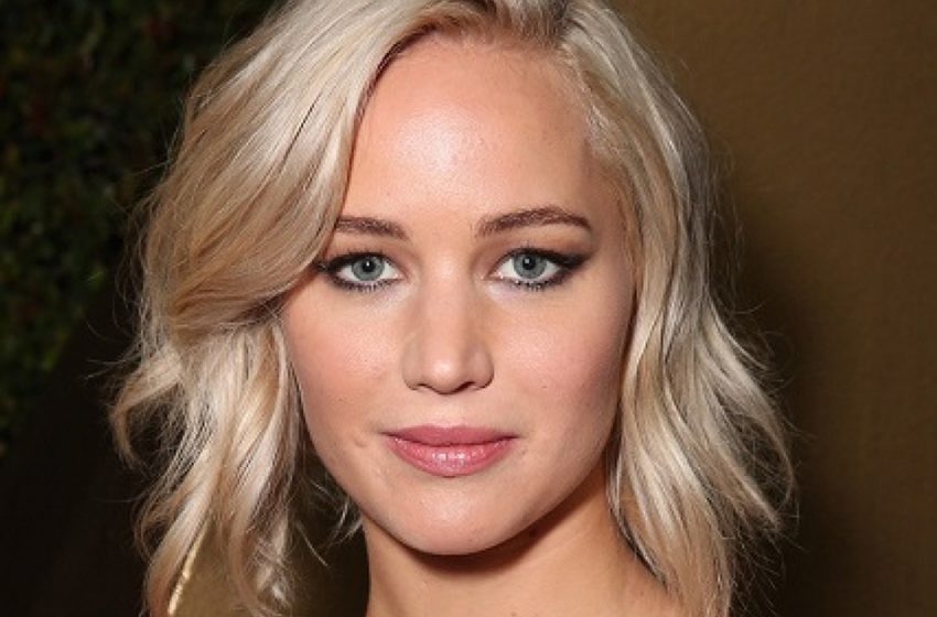  “Red Lips Are Definitely Hers.” Jennifer Lawrence Charmed Fans At The Award