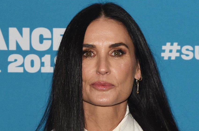  Demi Moore Showed Herself Up Close After Accusations Of Unsuccessful Plastic Surgery