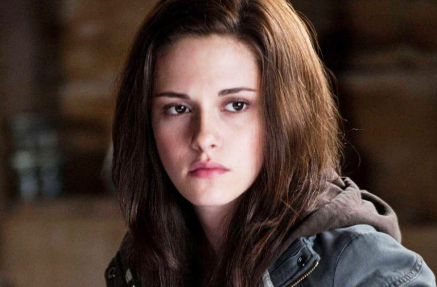 “She Is Extremely Pale.” Edward Would Be Horrified By The Current Look Of Bella