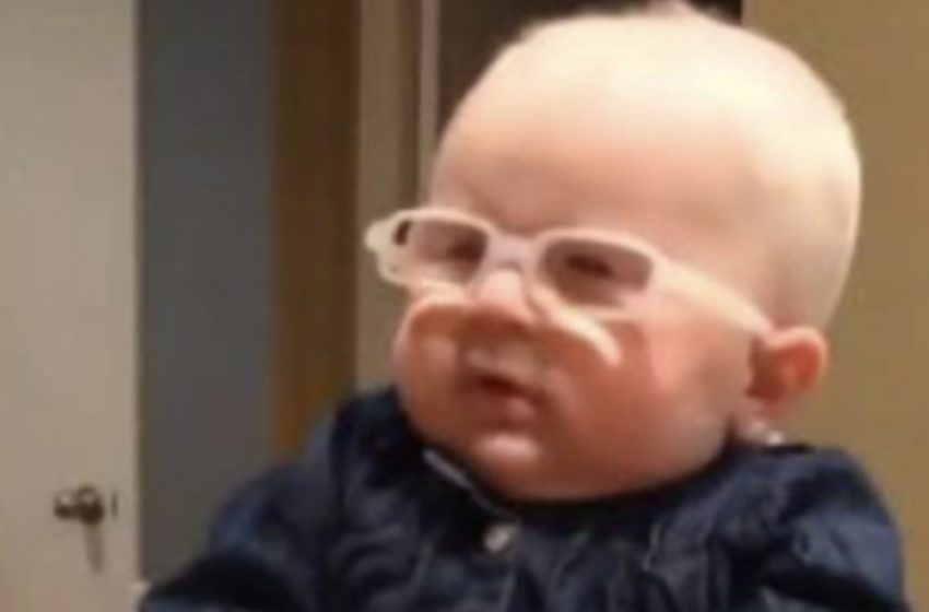  “Such A Heartwarming Scene!” Child With Albinism Sees His Mother For The First Time