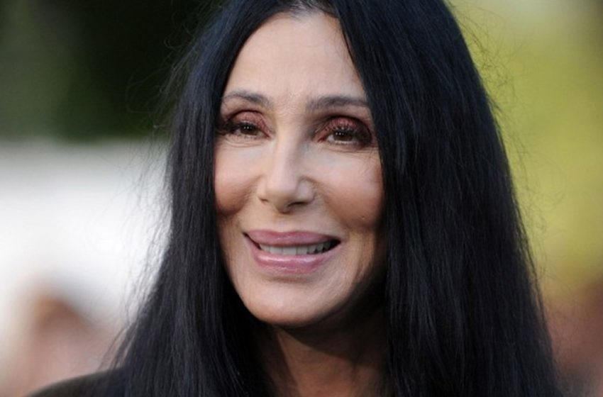  “He’s Younger Than 40-Years-Old!” 76-Year-Old Cher Showed Who She Was Going To Marry