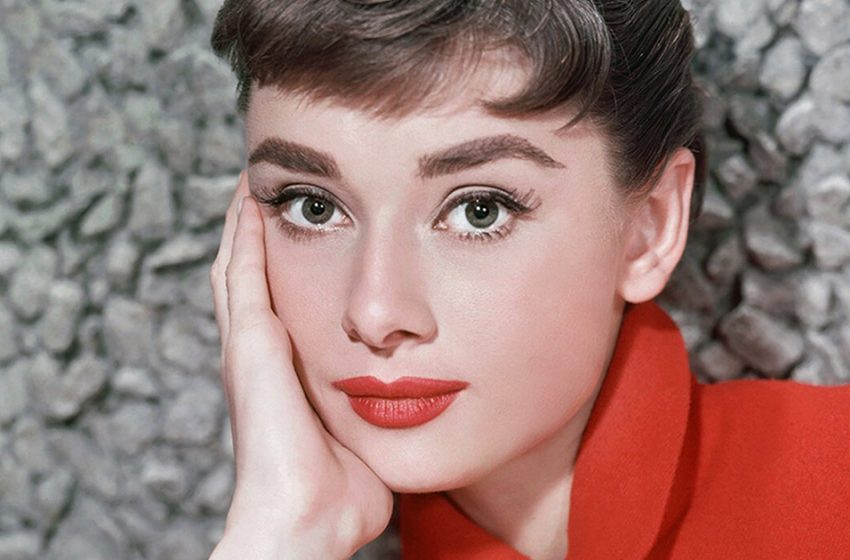  Audrey Hepburn Is The Prettiest Woman Ever, But Which Part Of Her Body Was She Embarrassed By