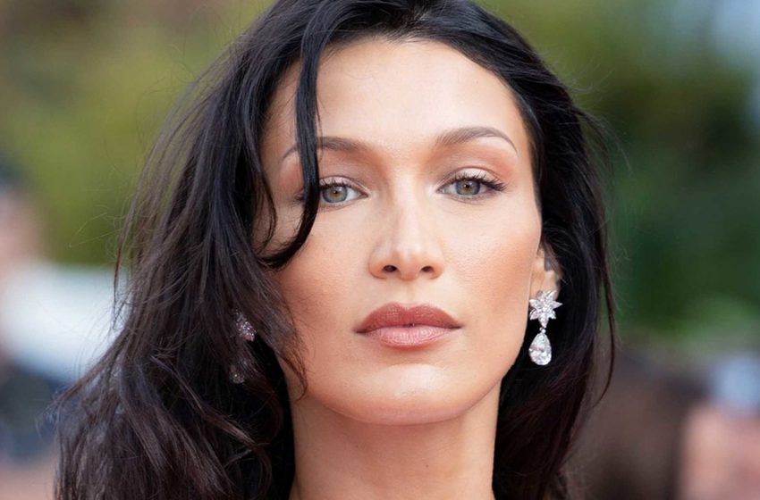  Transparent fabric and no underwear: Bella Hadid made a splash in Paris!