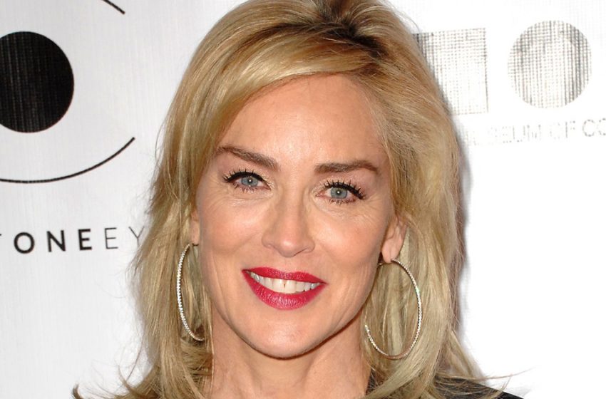  “Queen of unusual outfits!”: Sharon Stone in a magnificent dress delighted her fans!