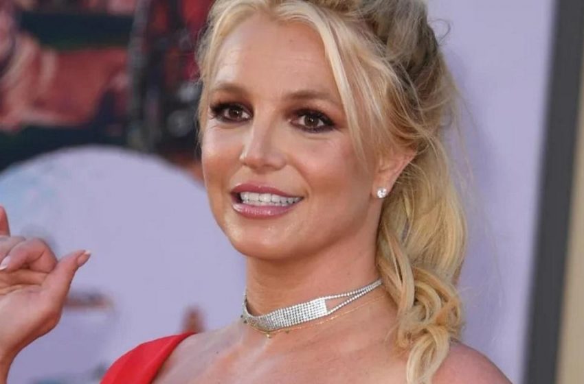  “Such a madness!” – Britney Spears starred in an immodest bridal outfit on her birthday!
