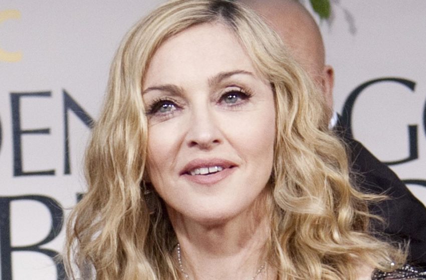  Madonna’s photo without filters appeared on the network. The star in real life looks like a grandmother!