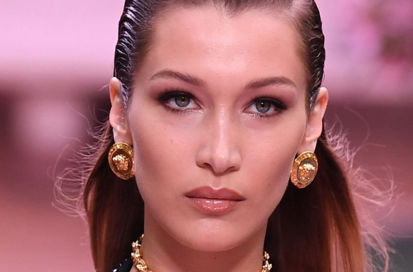  “Slim Model With Gorgeous Hips!”: Bella Hadid In a Bikini on The Beach Enchanted Her Fans!