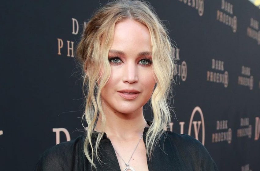  “Huge Bruises Under The Eyes And Dirty Clothes”: How Jennifer Lawrence Turned Into a Sloppy Mother!