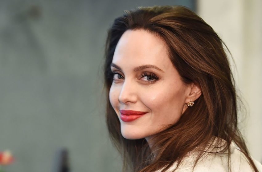  “Imperfect”: What Does One Of The Most Beautiful Women In The World – Angelina Jolie Look Like Today?