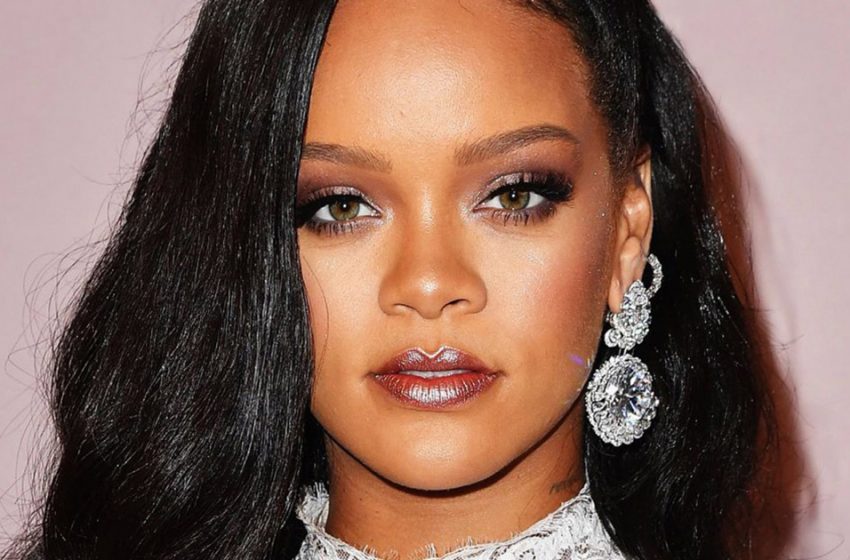  “Gained As Much As 45 Pounds”: Rihanna Barely Fit Her Extra 45 Pounds Into a Black Sheer Dress?