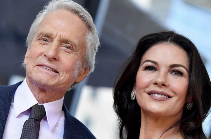  Catherine Zeta-Jones Took A Beautiful Video While Michael Douglas And Children Come Off In A Nightclub