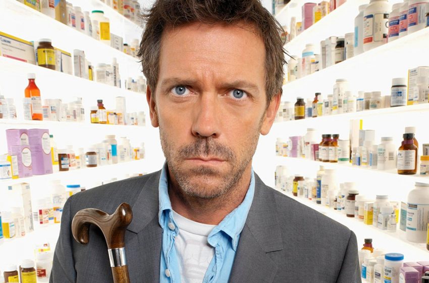  “Bearded sad old man!” The star of “Doctor House” is unrecognizable