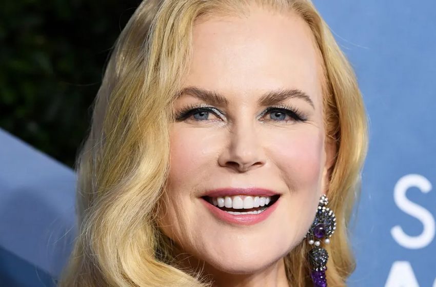  “Effectively Crossed Her Legs In a Provocative Photo Shoot”: 55-Year-Old Nicole Kidman Showed Her Chic Figure In a Black Mini!