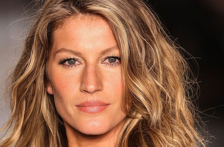  “Swimsuit Of Revenge”: 42-Year-Old Gisele Bundchen Returned To Her Profession After Divorce And Starred In a Beach Photo Shoot!