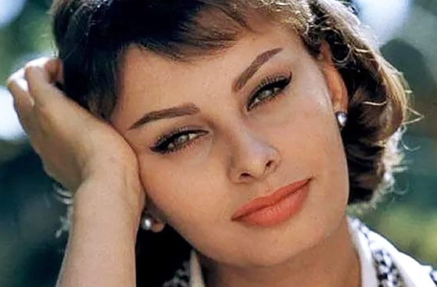  “Looks nothing like her old self!” 88-year-old Sophia Loren barely moves her legs