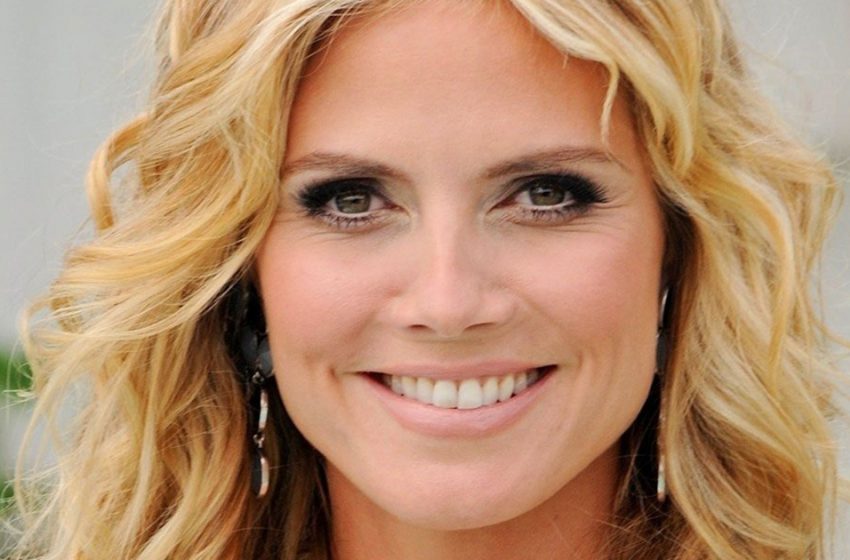  “Said hello to followers!” Heidi Klum played with half-covered breasts in the video from the top angle