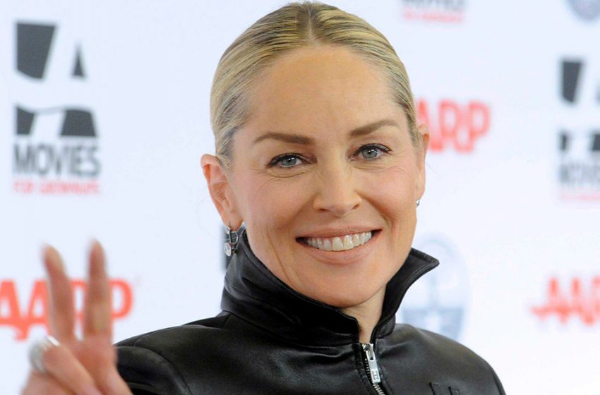  “What a Waist!”: 65-Year-Old Sharon Stone In a Tight Dress Made a Splash On The Red Carpet!