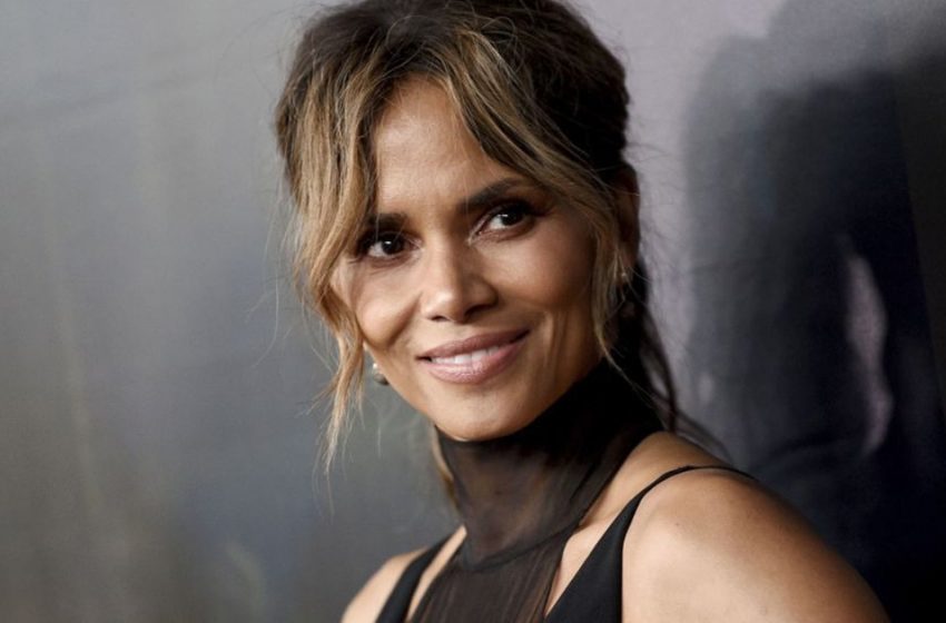  “I Do What I Want”: 56-Year-Old Halle Berry Starred Completely Naked On The Balcony!