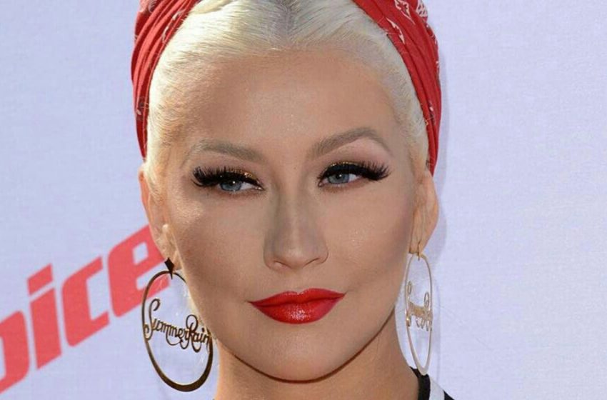  “Plump And Vulgar!”: Chiristina Aguilera Is Unrecognizable In Recent Photos!