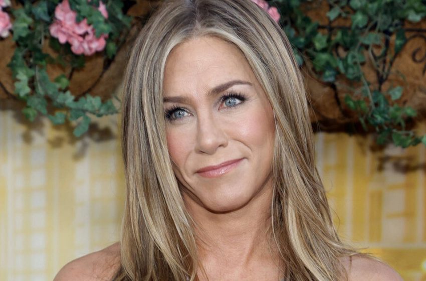  “Are They Together Again?”: Jennifer Aniston Was Spotted On a Date With Her Ex-Husband In a Restaurant!