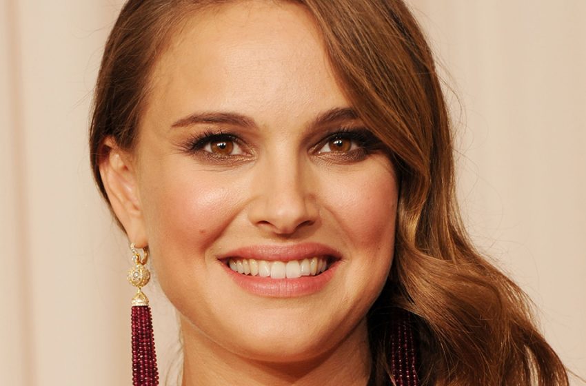  “Mini And Lace On a Naked Body”: Natalie Portman Posed In Daring Outfits For a Glamorous Photo Shoot!