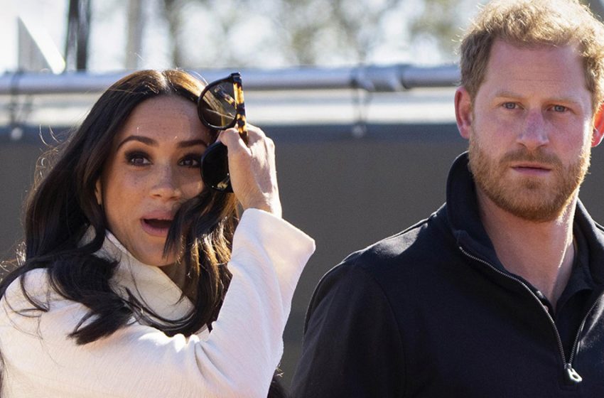  “Looks Like a Commoner!”: Meghan Markle’s Sensational Look in Golden Scales with Bare Shoulders Sparks Online Buzz!