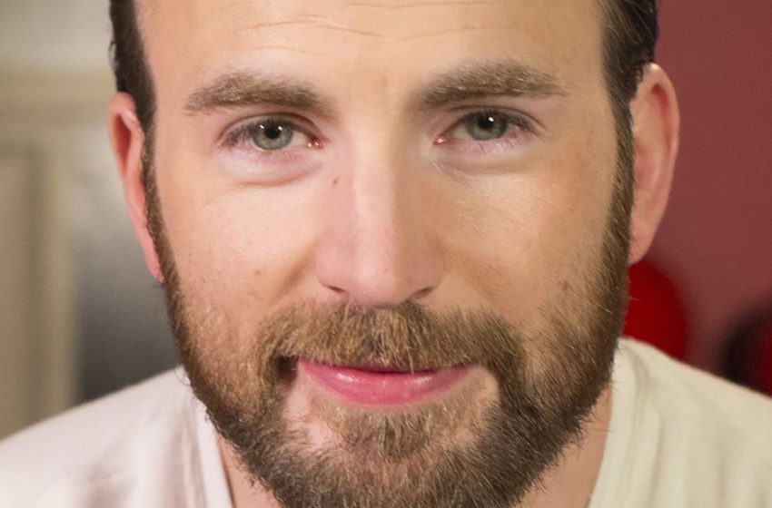  “A Romantic Proposal”: Chris Evans to Tie the Knot with Alba Baptista!