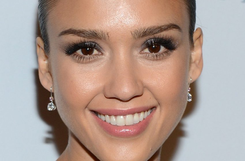  “Daughter Seems Older Than Mother”: Ageless 42-Year-Old Jessica Alba Showed Her Heiress!