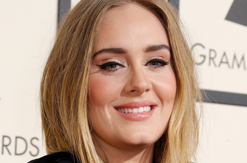  “Lovers In Malibu”: Adele Was Spotted On a Secret Date With a New Boyfriend!