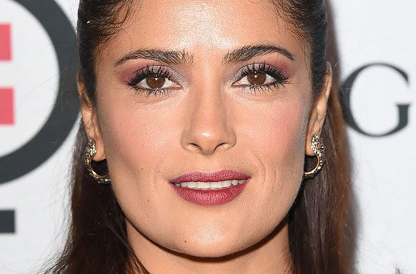  “Beautiful Bikini On a Beautiful Figure”: Salma Hayek Celebrated The Holiday In The Pool!