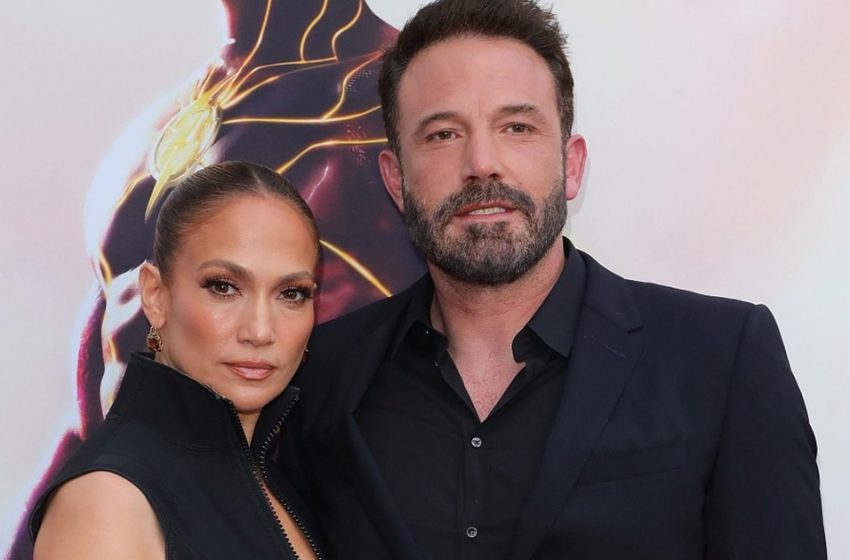  First Wedding Anniversary: Jennifer Lopez In a Sparkly Mini Dress Appeared In a Restaurant With Ben Affleck!
